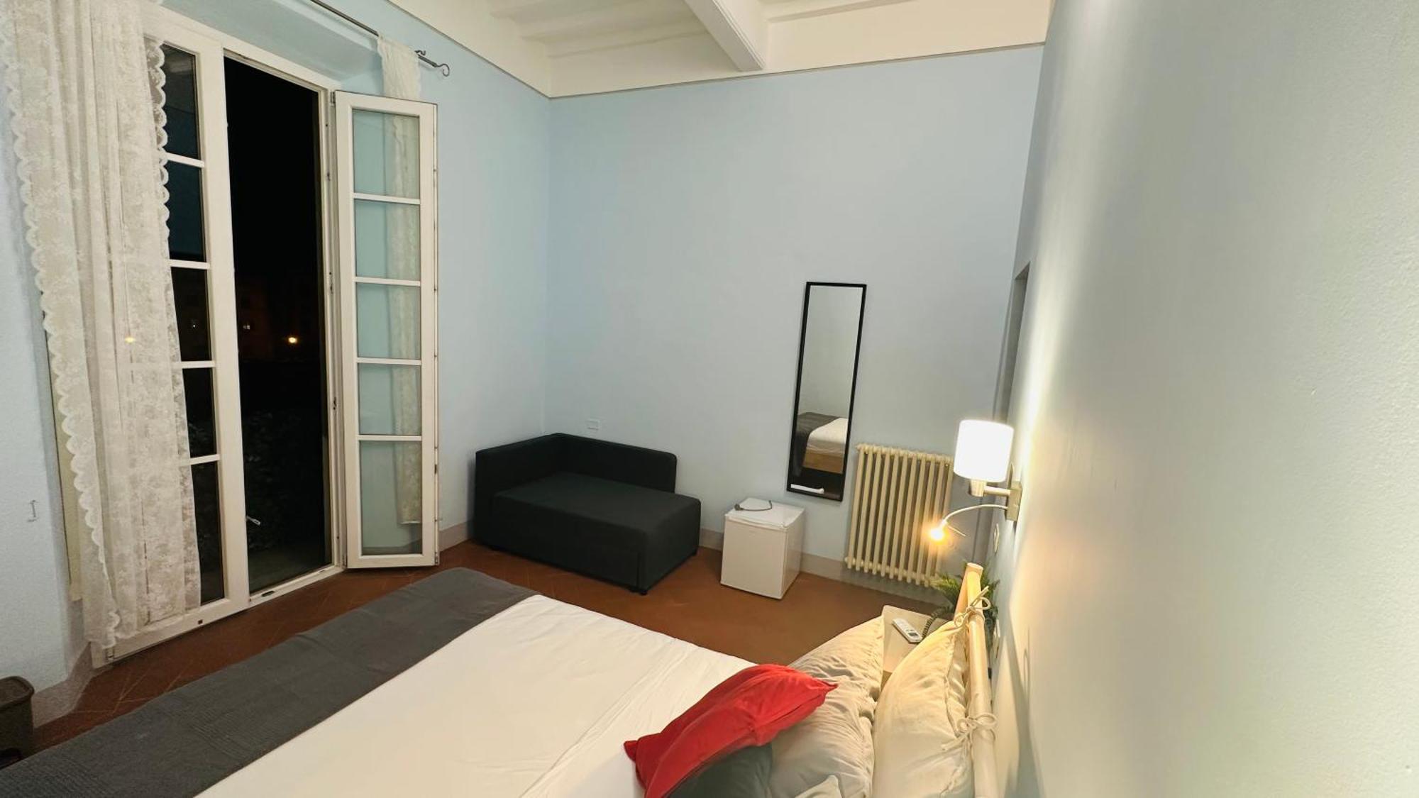 B&B - Residenza D'Epoca Piazza Cairoli Πίζα Εξωτερικό φωτογραφία